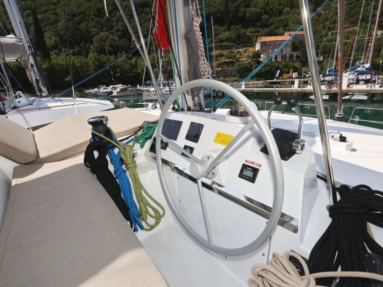 Bootverhuur Bali Bali 4.2 in Komolac via SamBoat