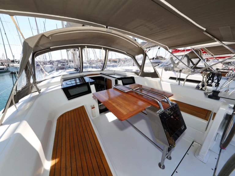 Huur Zeilboot met of zonder schipper Hanse in Biograd na Moru