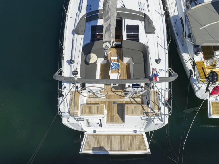 Huur een Hanse Hanse 458 in Sukošan