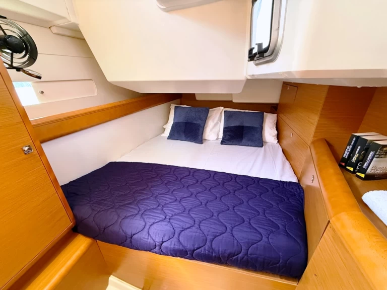 Verhuur Zeilboot Jeanneau met vaarbewijs