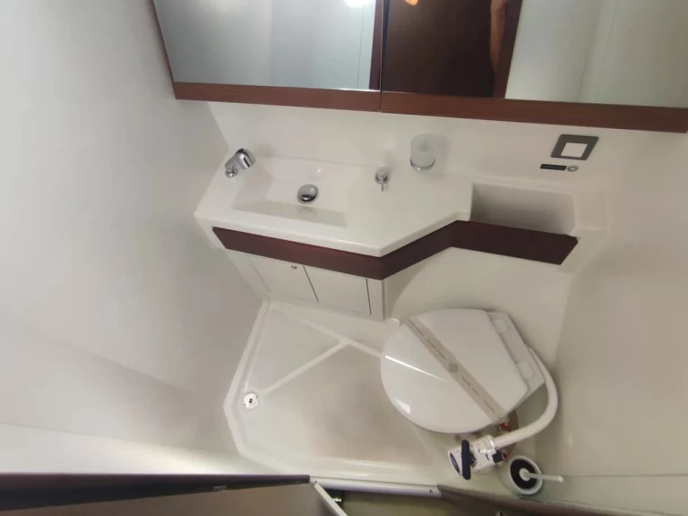 Bootverhuur Pomer goedkoop Oceanis 46.1