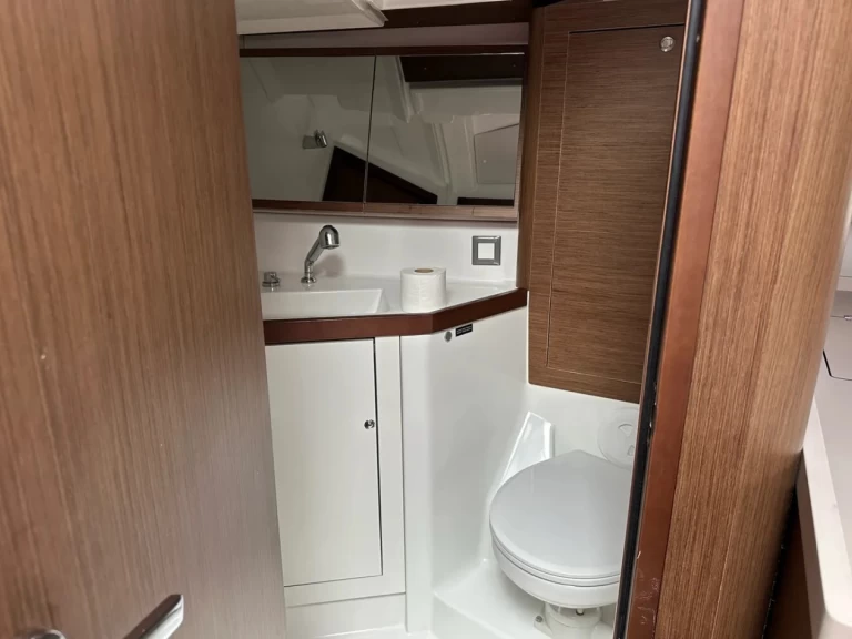 Huur Zeilboot met of zonder schipper Bénéteau in Dubrovnik