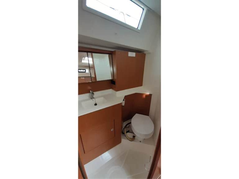 Zeilboot te huur in Cugnana Verde voor de beste prijs