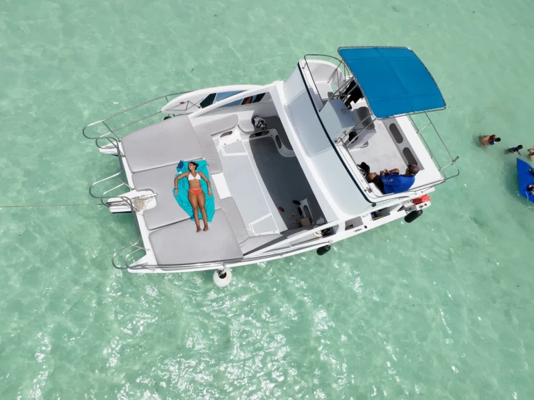 Verhuur Catamaran Custom Made met vaarbewijs