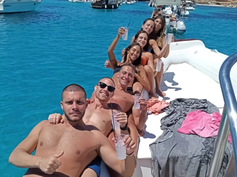 Verhuur RIB Capelli met vaarbewijs