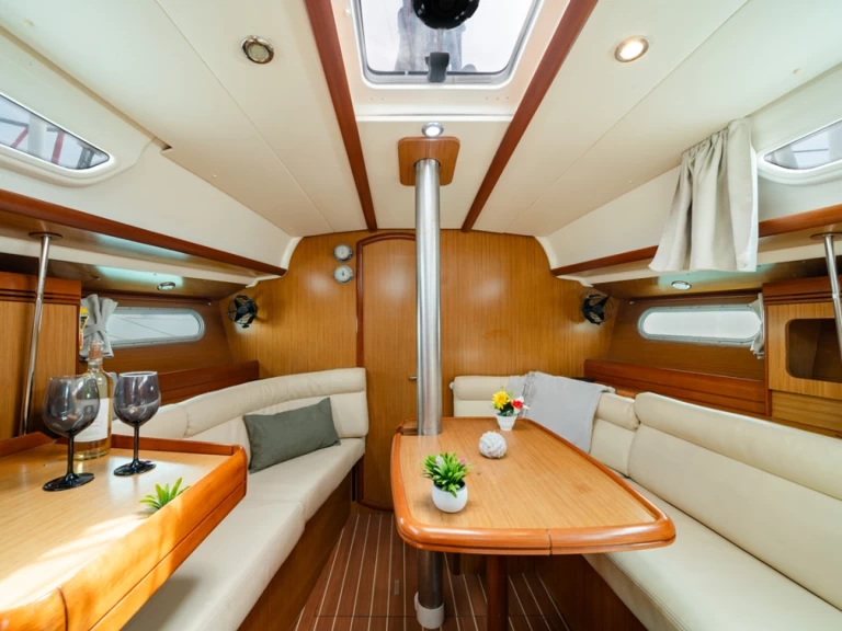 Huur Zeilboot met of zonder schipper Jeanneau in Lávrio