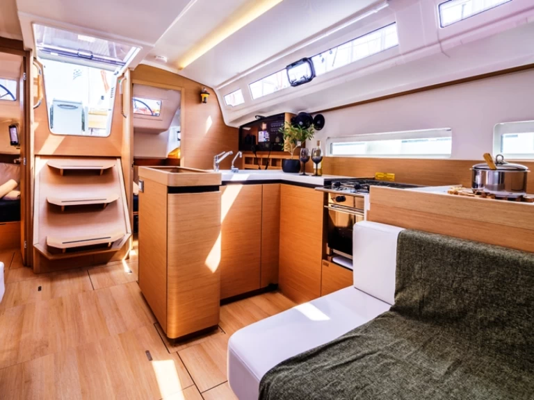 Verhuur Zeilboot Jeanneau met vaarbewijs