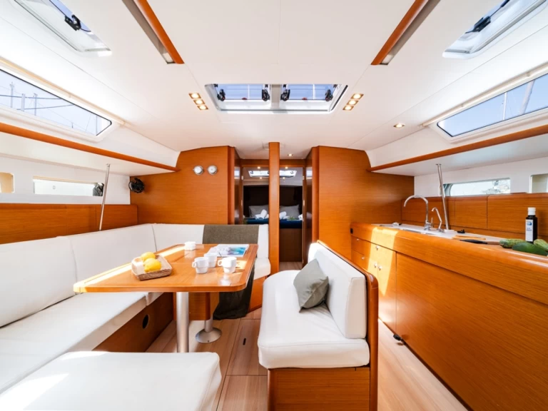 Jeanneau Sun Odyssey 479 te huur van particulier of professional in Nydri