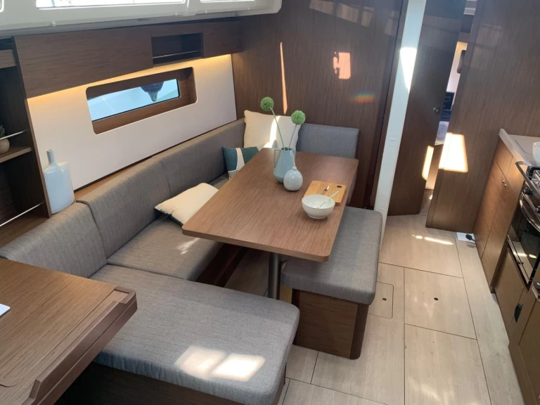 Verhuur Zeilboot Bénéteau met vaarbewijs