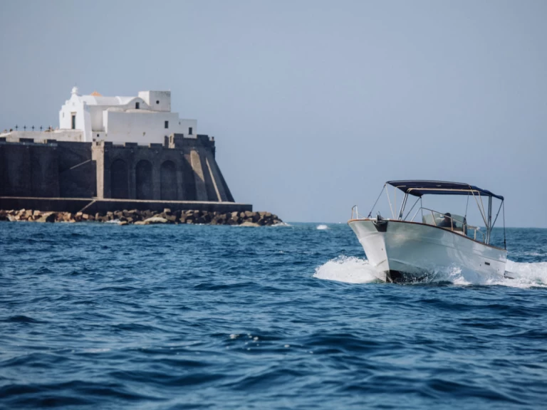 Verhuur Motorboot O.P Nautica met vaarbewijs