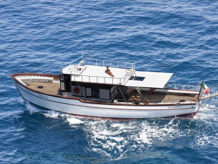 Bootverhuur Ischia goedkoop Benetti MS 20