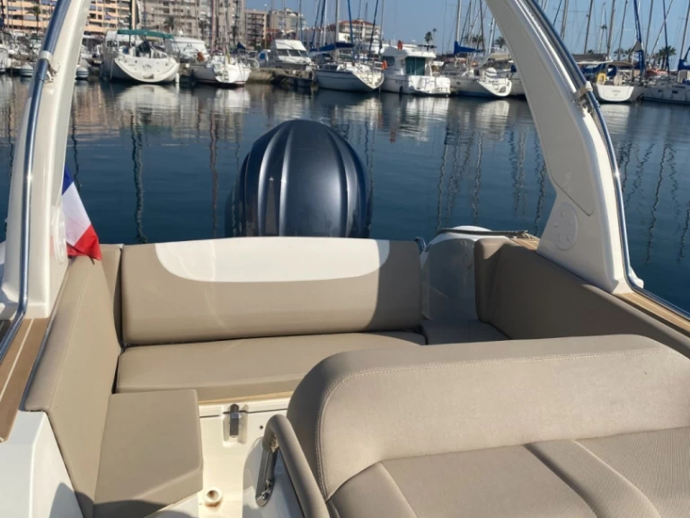 Bootverhuur Capelli Tempest 775 in Port de Saint-Cyprien Méditerranée via SamBoat
