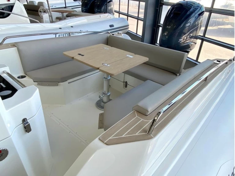 Huur een Capelli Tempest 900 in Port de Saint-Cyprien Méditerranée