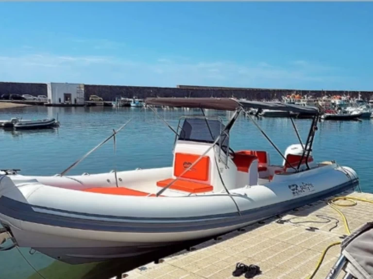 Huur RIB met of zonder schipper op marine in Forio