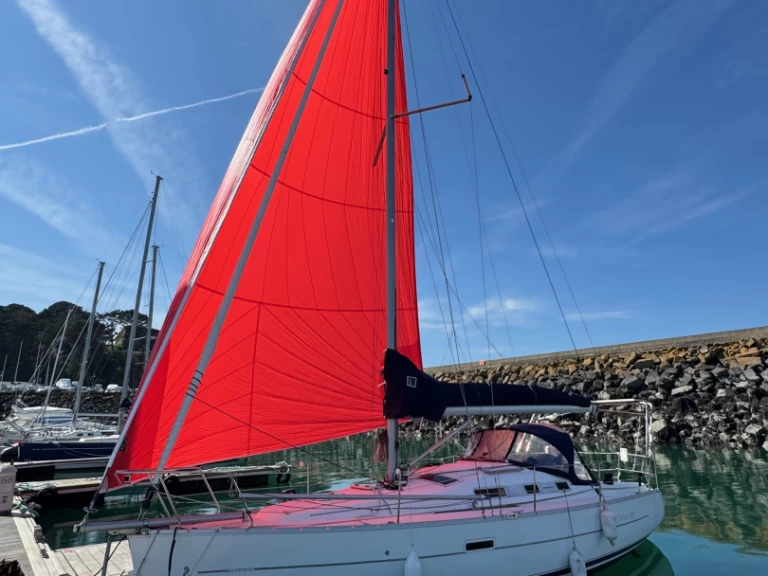 Huur een Bénéteau Oceanis 323 Clipper in Frankrijk