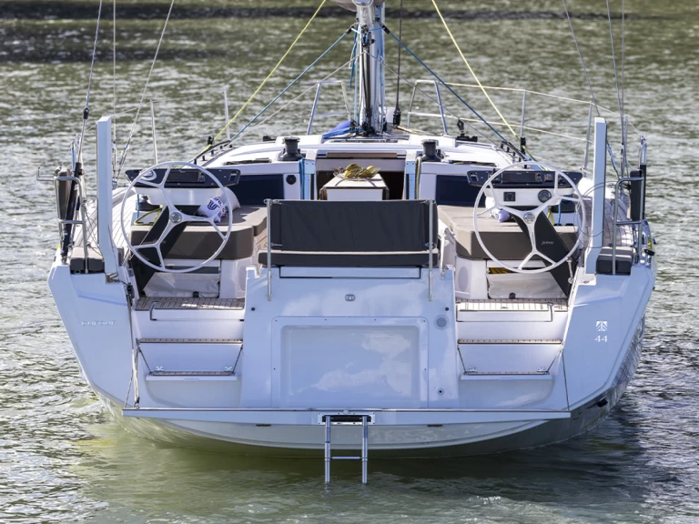 Verhuur Zeilboot Dufour met vaarbewijs