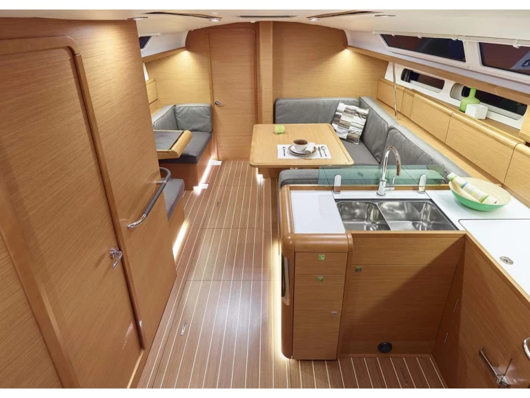 Jeanneau Sun Odyssey 419 te huur van particulier of professional in La Spezia