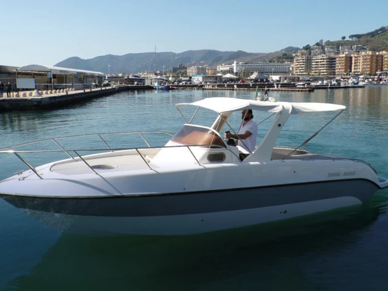 Motorboot te huur in Salerno voor de beste prijs