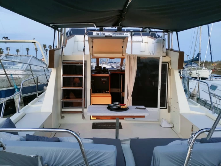 Verhuur Motorboot in Sainte-Marie-la-Mer - Guy Couach Guy Couach 1200 Fly