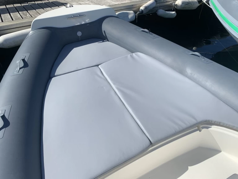 Huur een Nautica Led Nautica Led 680 in Propriano