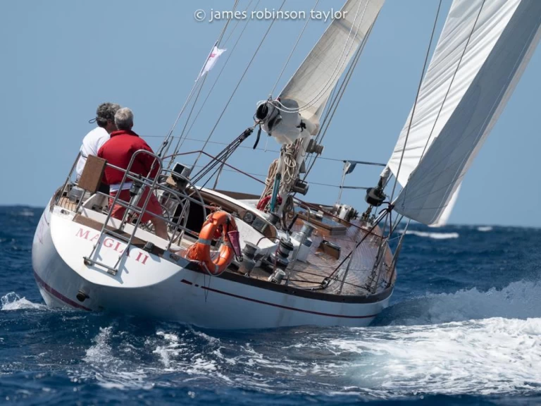 Verhuur Zeilboot in Genova - SWAN 43 race