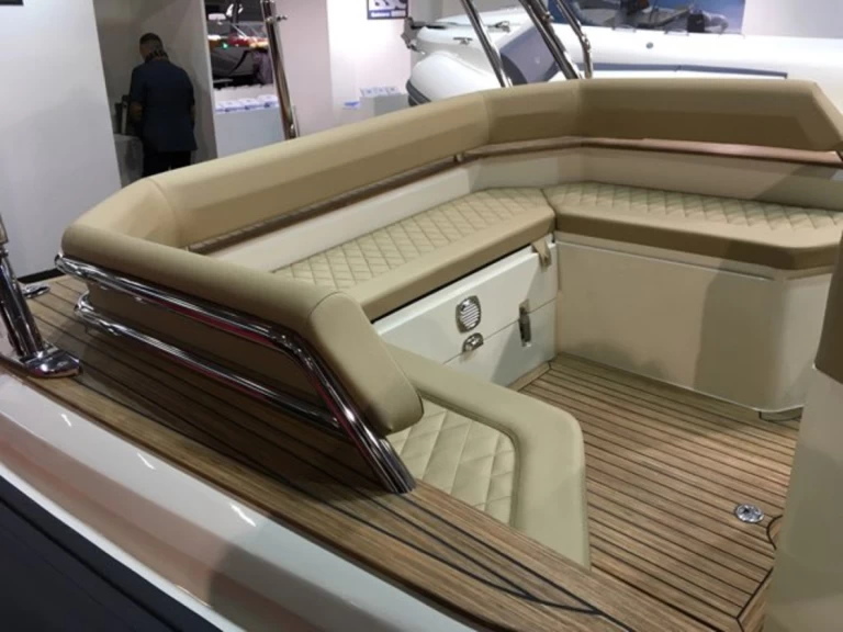 Bootverhuur Hyères goedkoop 70 Sport