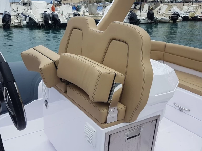 Huur een Italboats STHINGER 28 GT in Hyères