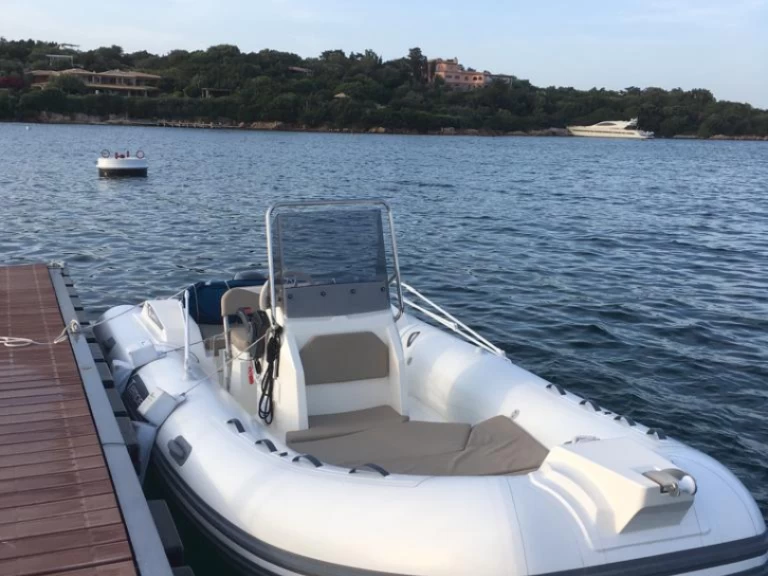 Verhuur Motorboot in Porto Cervo - Capelli Tempest 570 40 HP