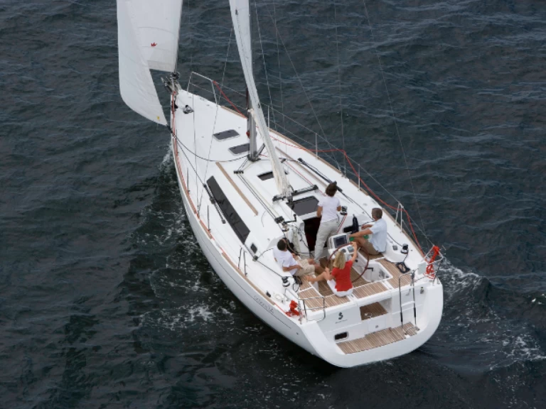 Huur een Bénéteau Oceanis 34 in Punat