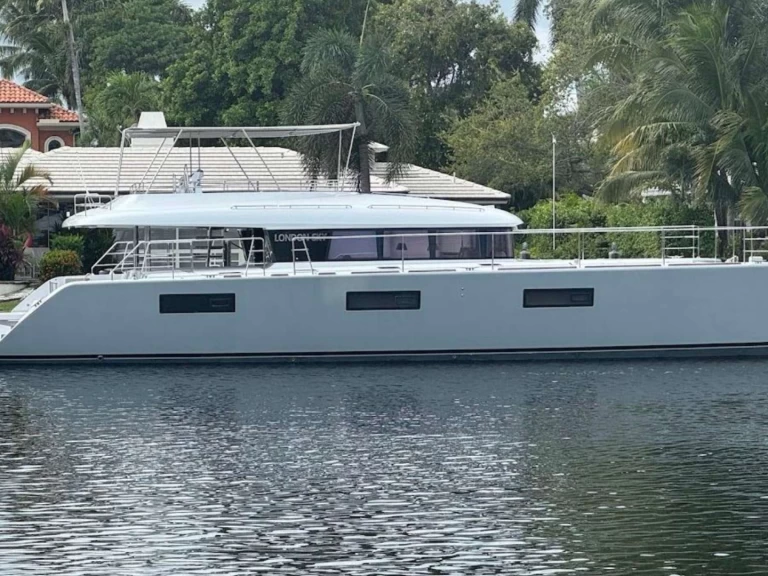 Lagoon LONDON SKY te huur van particulier of professional in Bahama's