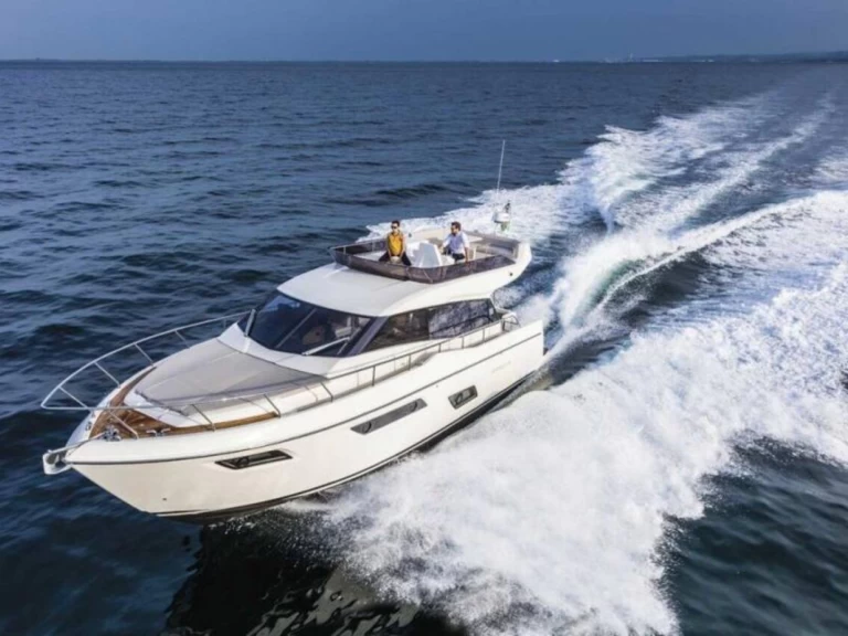 Ferretti Ferretti Yachts 450 te huur van particulier of professional in Šibenik