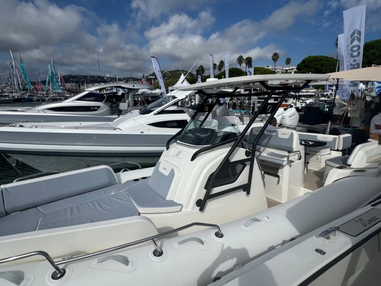 Bootverhuur Zodiac Medline 9 in Propriano via SamBoat