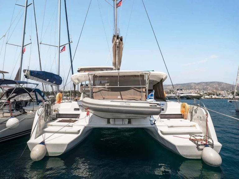 Bootverhuur Néa Péramos goedkoop Lagoon 42