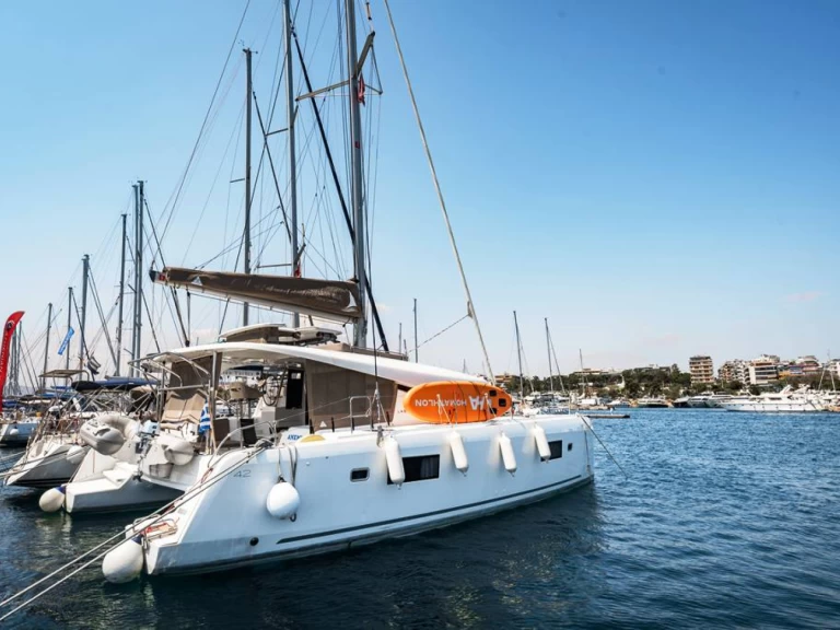 Verhuur Catamaran in Néa Péramos - Lagoon Lagoon 42