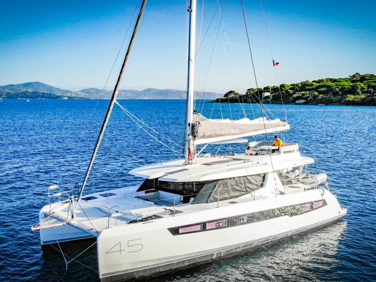 Huur Catamaran met of zonder schipper Leopard Catamarans / Robertson & Caine in Toulon