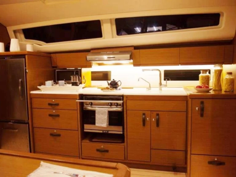 Huur een Jeanneau Jeanneau 54 in Nydri