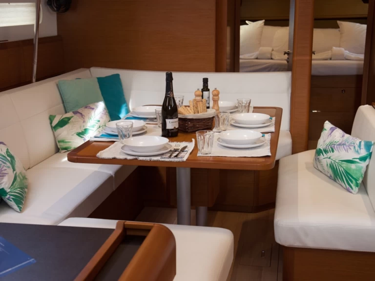 Jachthuur in Benítses - Jeanneau Sun Odyssey 519 via SamBoat