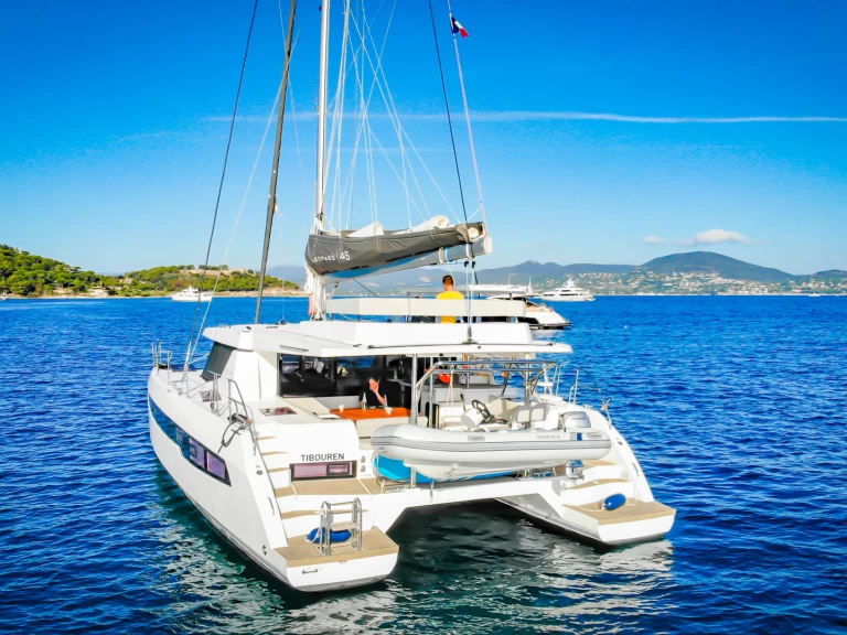 Catamaran te huur in Toulon voor de beste prijs