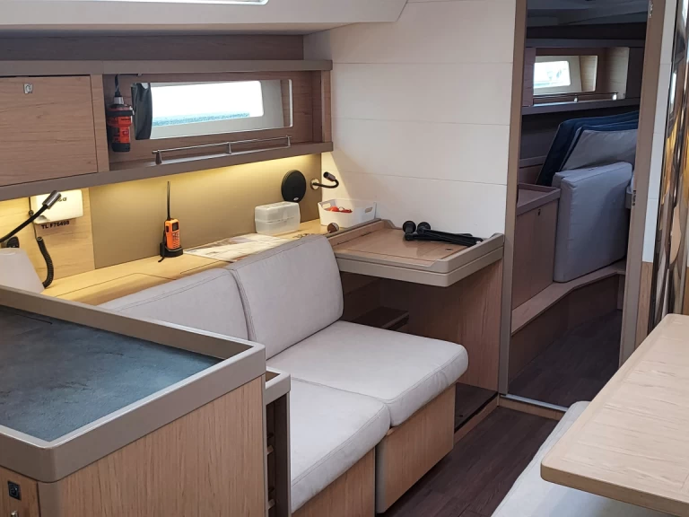 Verhuur Zeilboot in Toulon - Bénéteau Oceanis 45