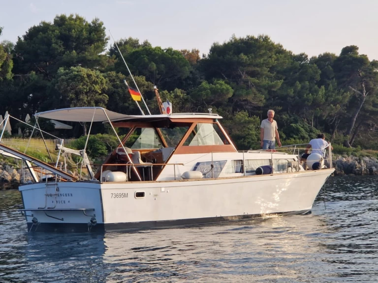 Huur een Arcoa Arcoa 1060 in Cannes