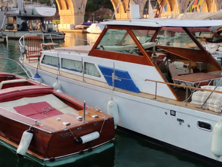 Bootverhuur Cannes goedkoop Arcoa 1060