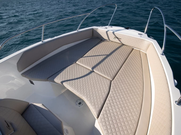 Verhuur Motorboot Cayman met vaarbewijs