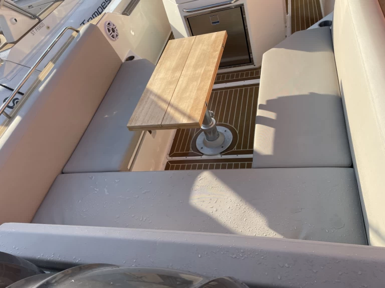 Capelli Tempest 900 WA te huur van particulier of professional in Port de Saint-Cyprien Méditerranée