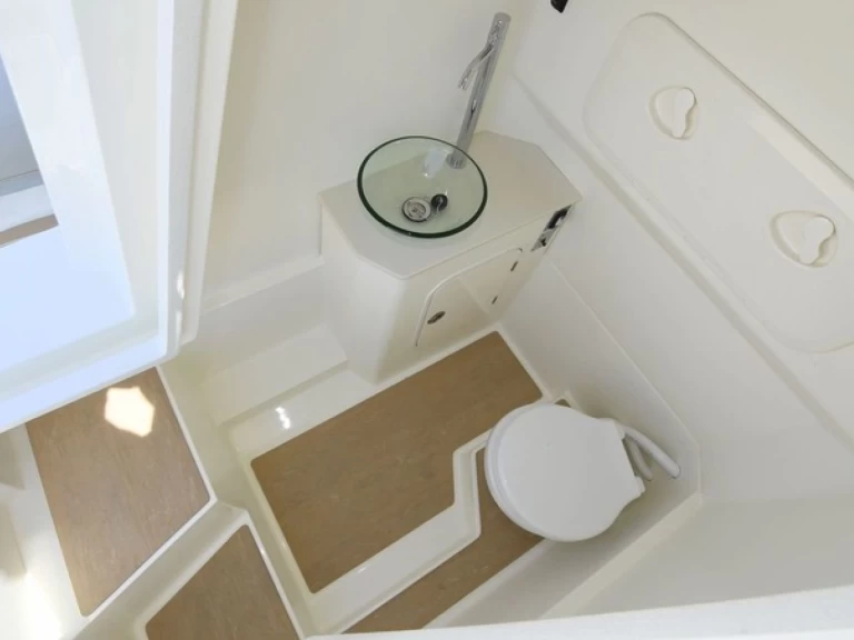 Motorboot te huur in Poltu Quatu voor de beste prijs