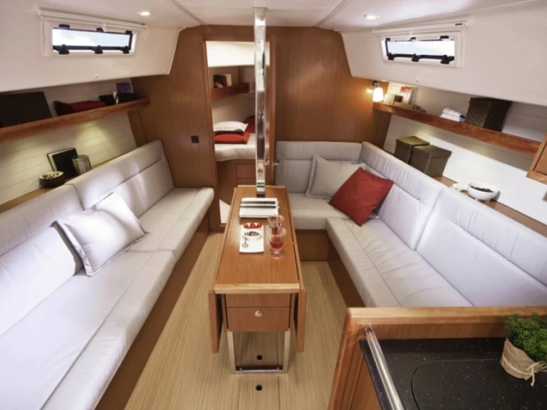 Verhuur Zeilboot Bavaria met vaarbewijs