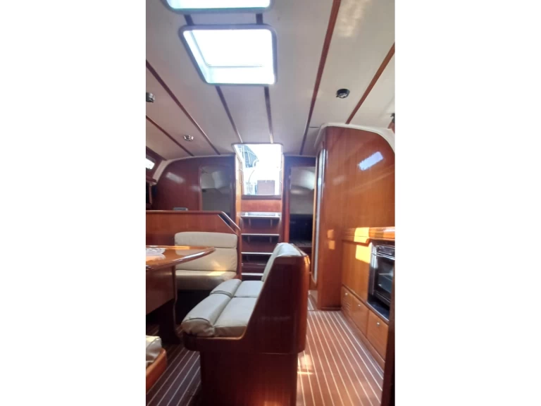 Jachthuur in Nikiána - Bavaria Bavaria 42 via SamBoat