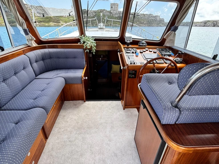 Huur Motorboot met of zonder schipper Menorquin-Yachts in Club Nàutic Ca'n Picafort