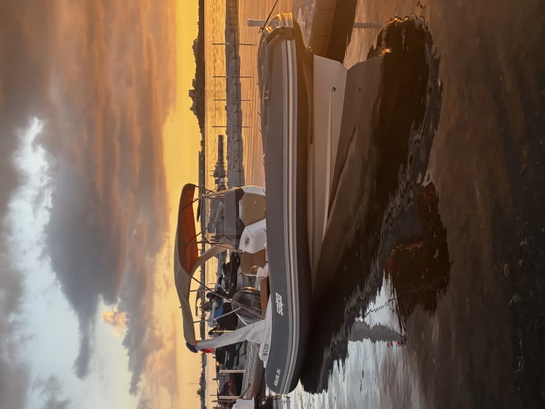 RIB te huur in Marigot voor de beste prijs