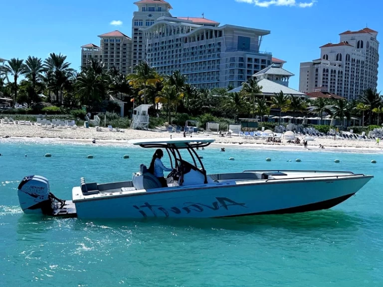Huur Motorboot met of zonder schipper Avanti in Nassau