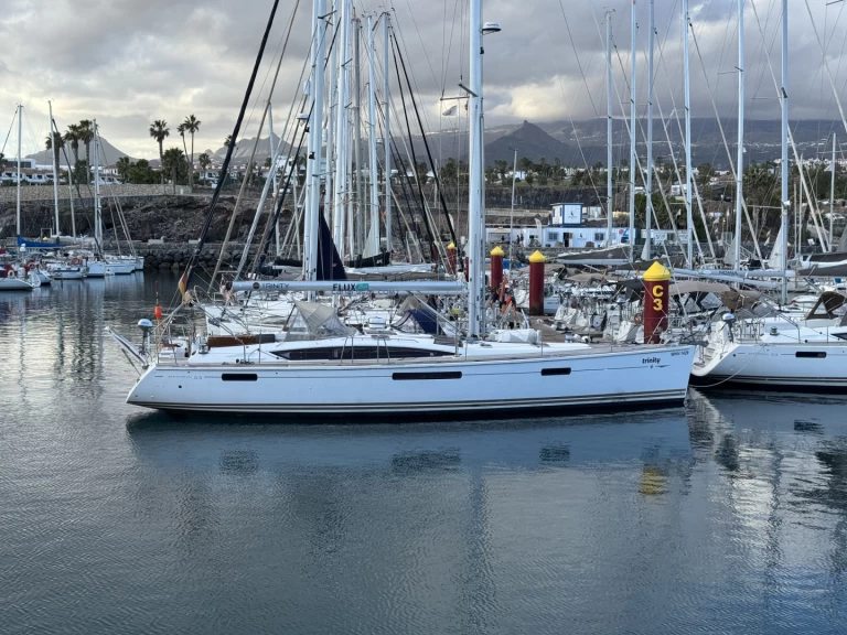 Verhuur Zeilboot Jeanneau met vaarbewijs